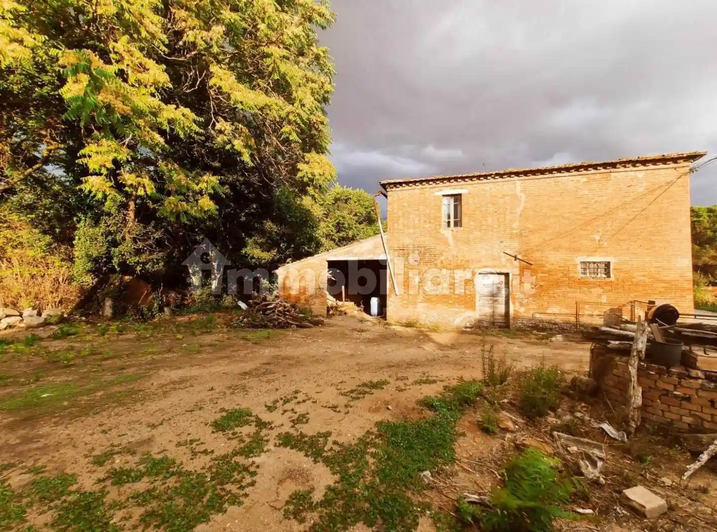 Rustico - Casale in vendita a Foiano della Chiana