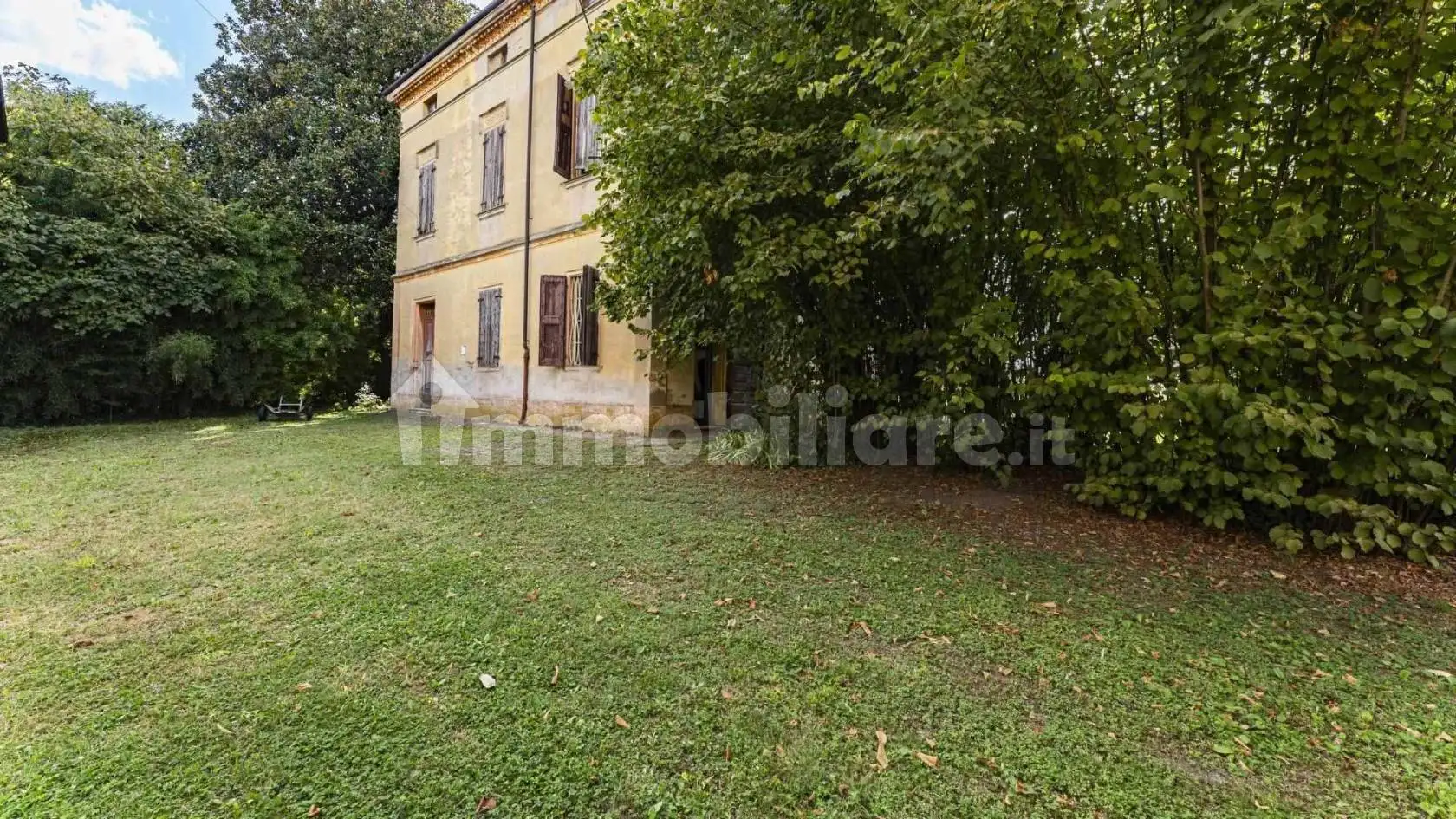 Villa in vendita a Modena