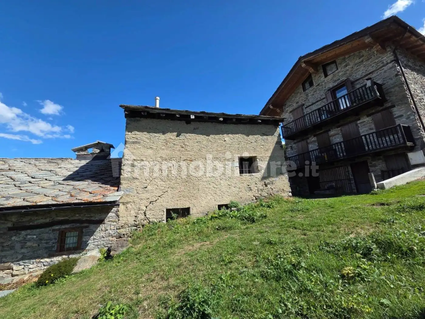 Casa indipendente in vendita a Fénis