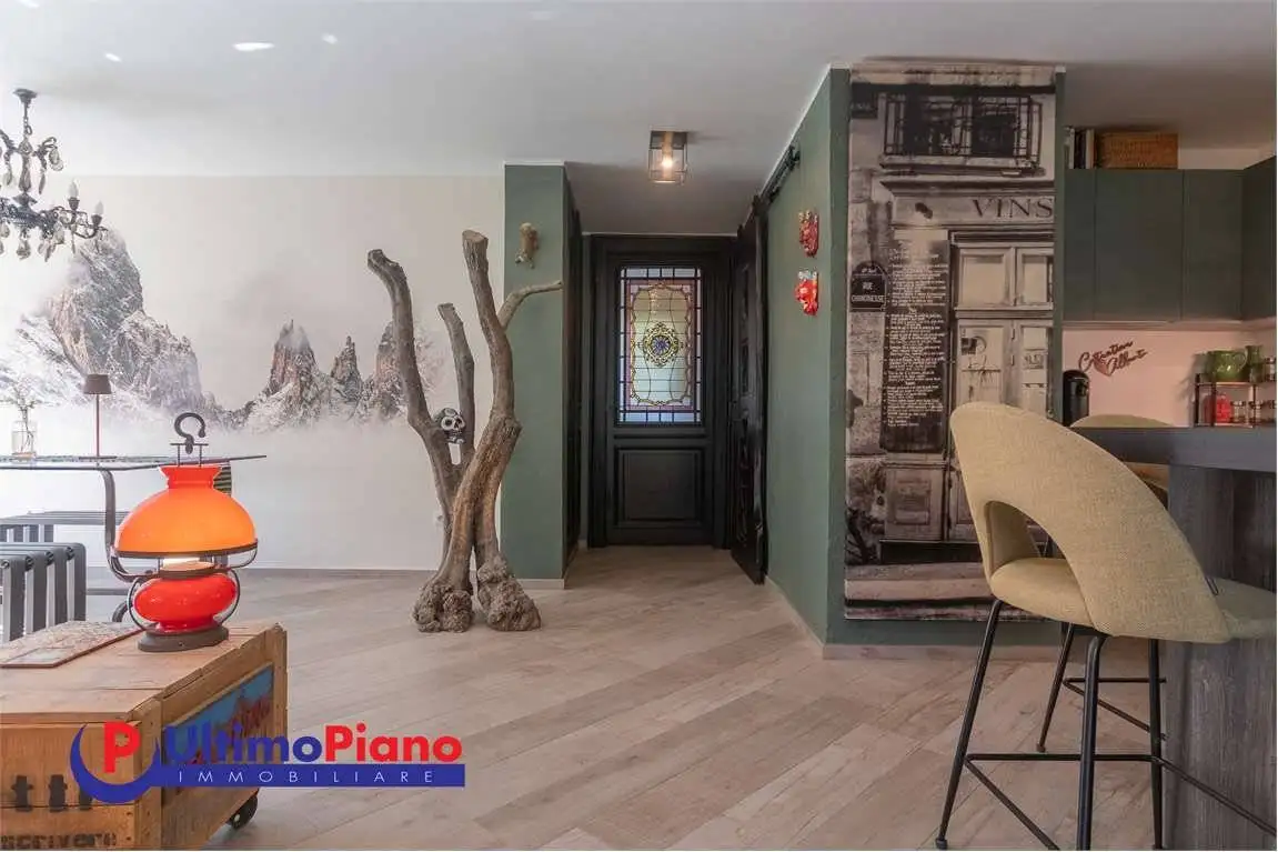 Trilocale frazione Epaillon, 22, Centro, Antey-Saint-Andrè - foto 3