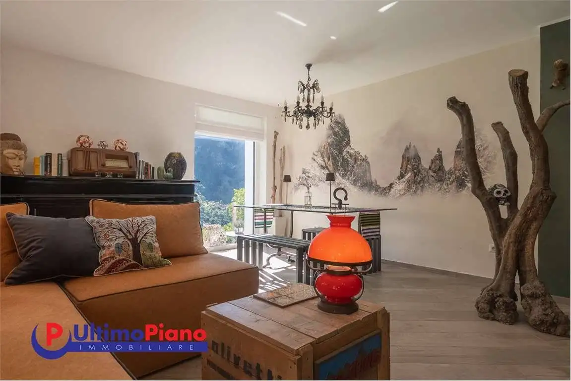 Trilocale frazione Epaillon, 22, Centro, Antey-Saint-Andrè - foto 4