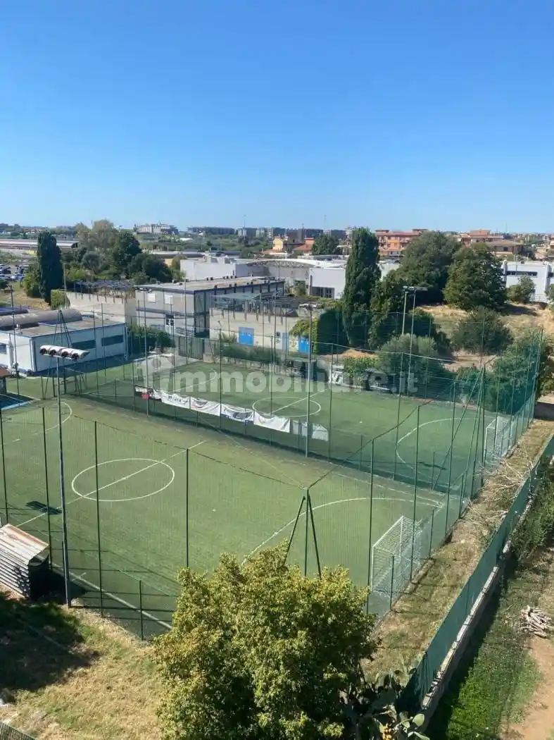 Quadrilocale via Davide Calandra 38, Giardinetti, Roma - foto 2