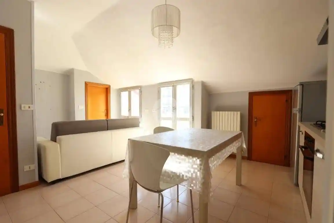 Appartamento via oglio 3, Lungomare Marconi, Alba Adriatica - foto 2