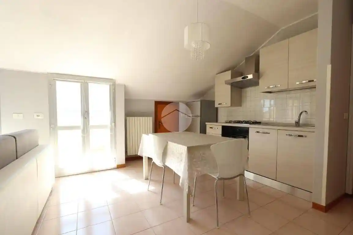 Appartamento via oglio 3, Lungomare Marconi, Alba Adriatica - foto 3