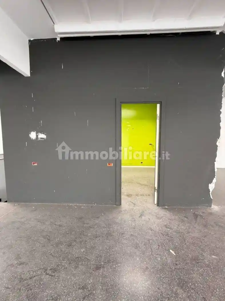 Palazzo - Edificio in Affitto - foto 4