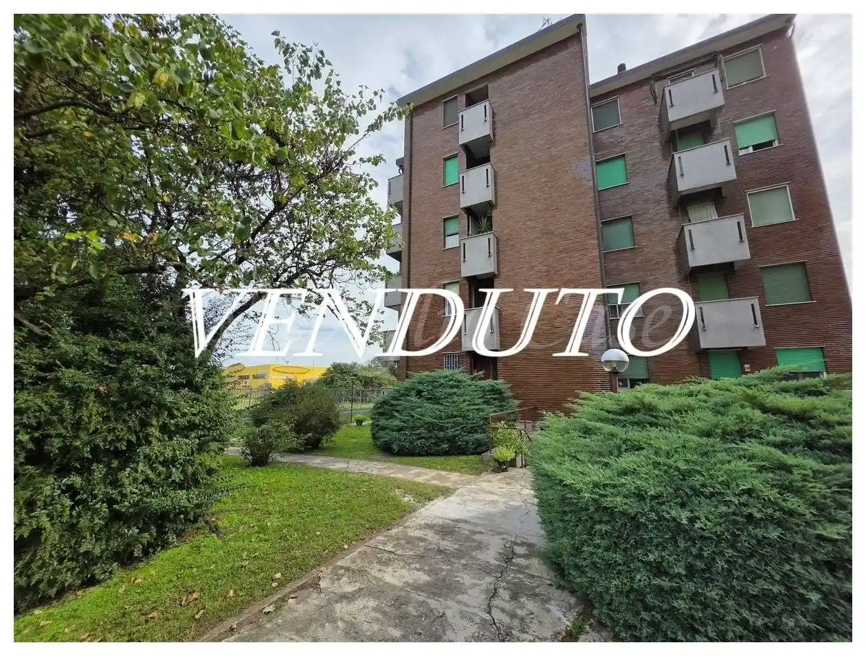 Appartamento in vendita a Pessano con Bornago