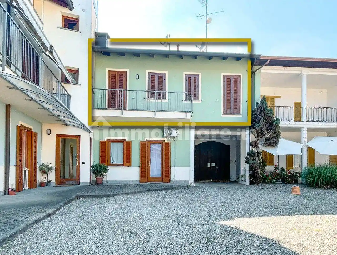 Trilocale via San Carlo n 32, Centro, Suno - foto 2
