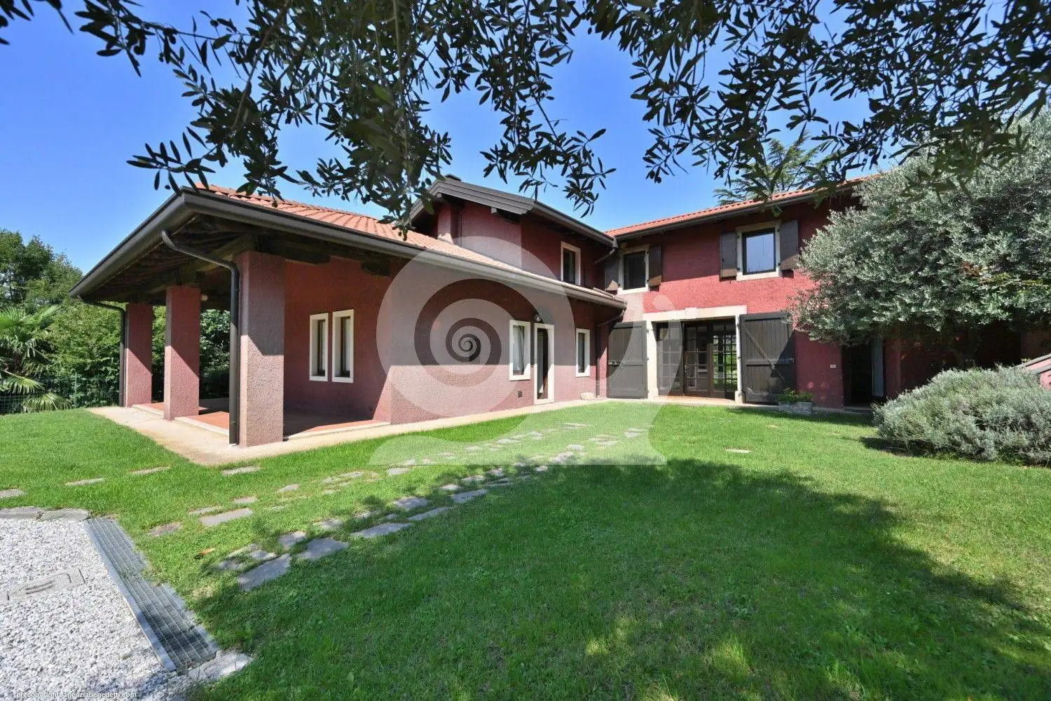 Villa in vendita a Colloredo di Monte Albano