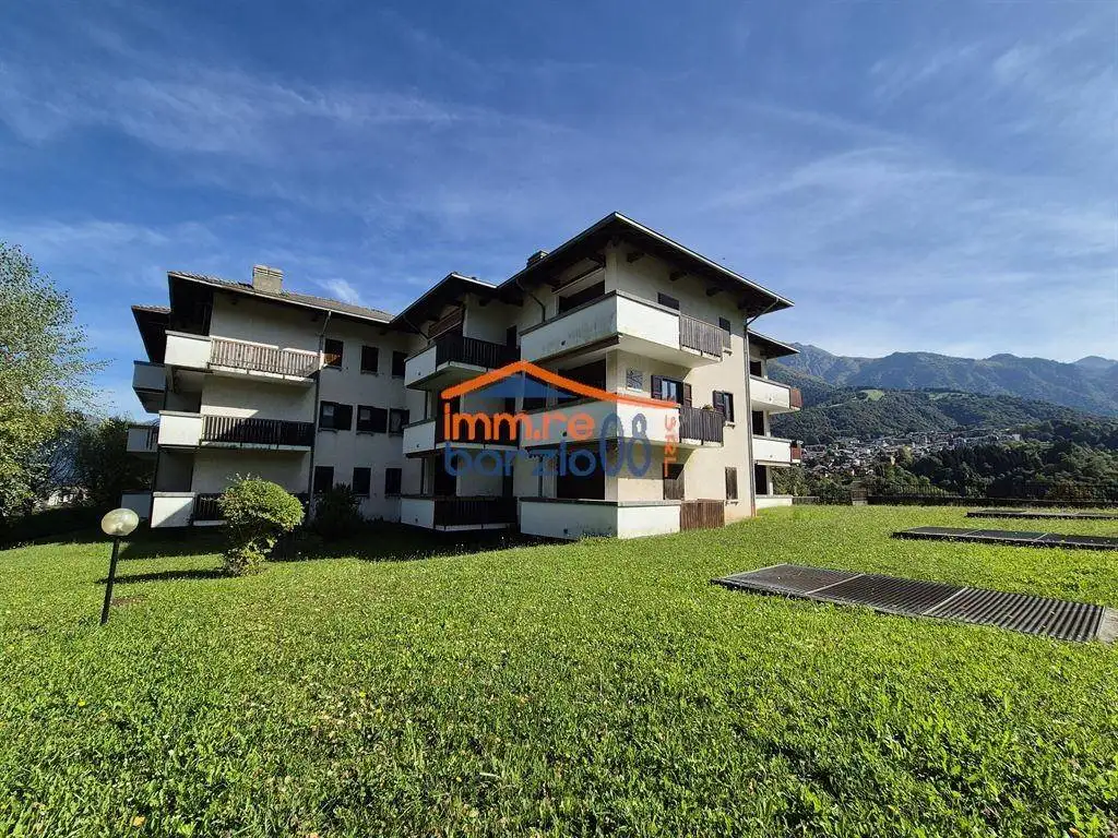 Trilocale buono stato, secondo piano, Maggio, Cremeno - foto 2