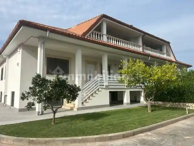 Villa in vendita a Fiano Romano