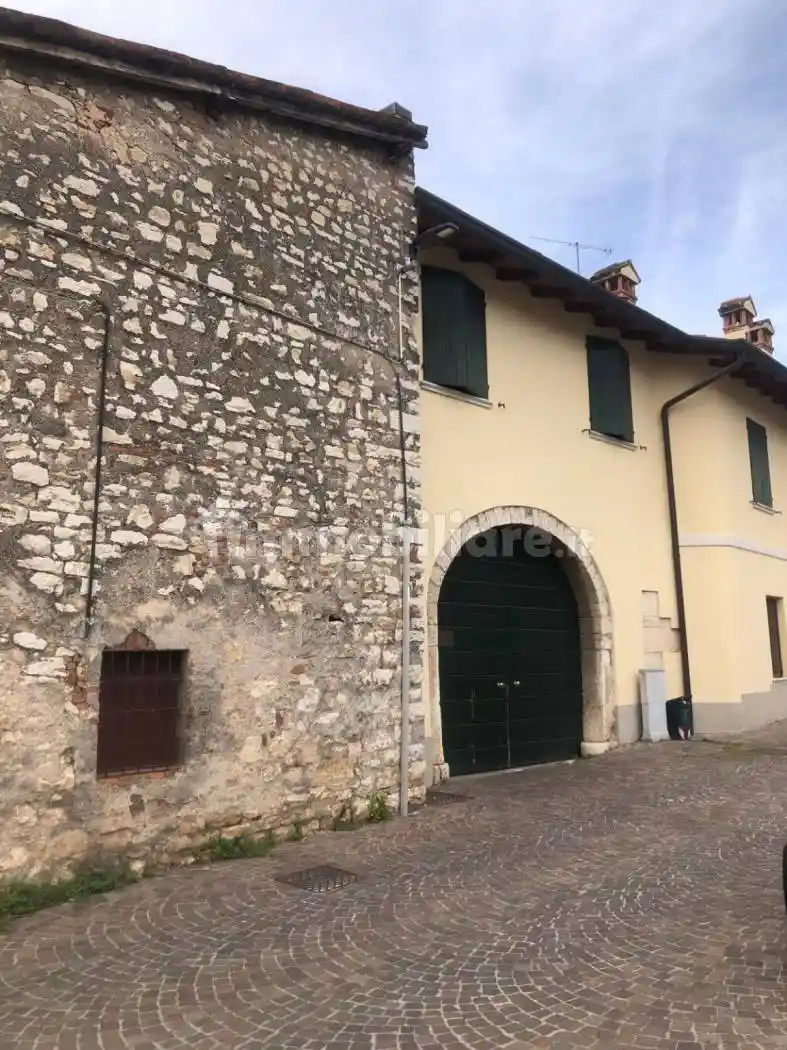 Appartamento in vendita a Rezzato