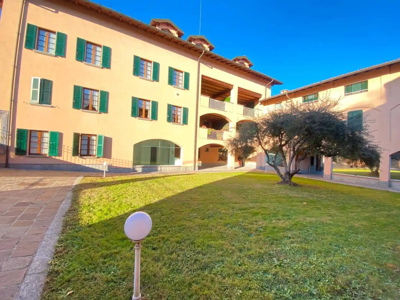 Appartamento in vendita a Villa Guardia