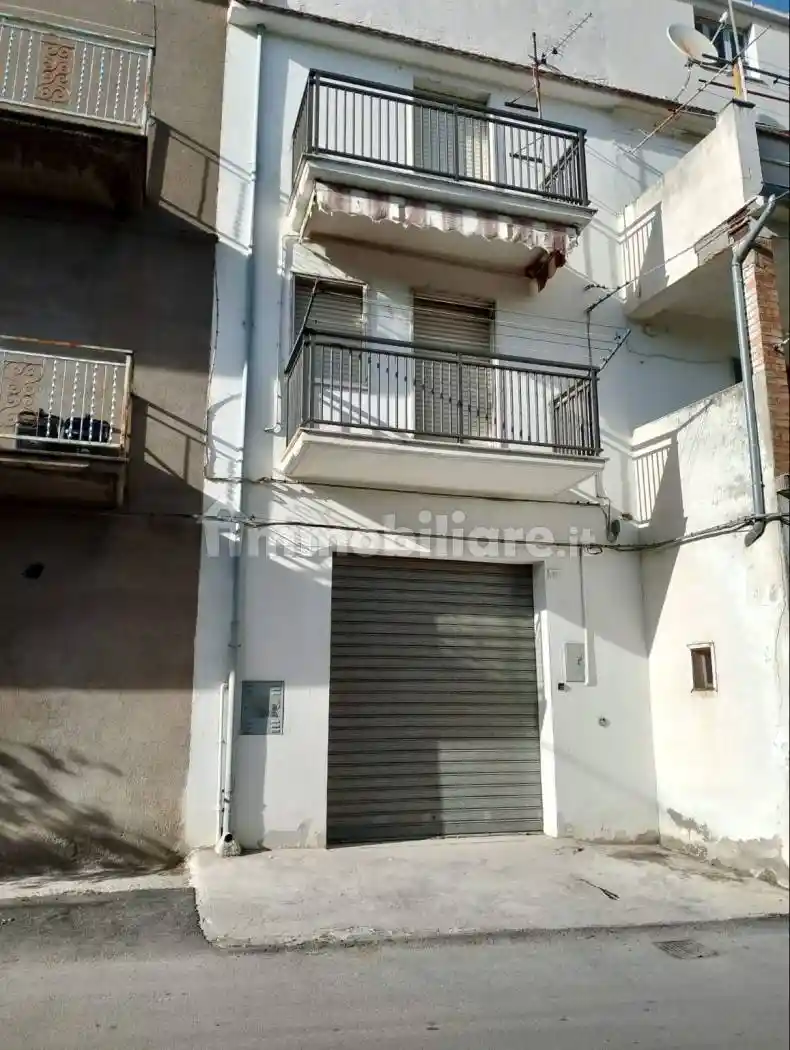 Palazzo - Edificio in vendita a Colletorto
