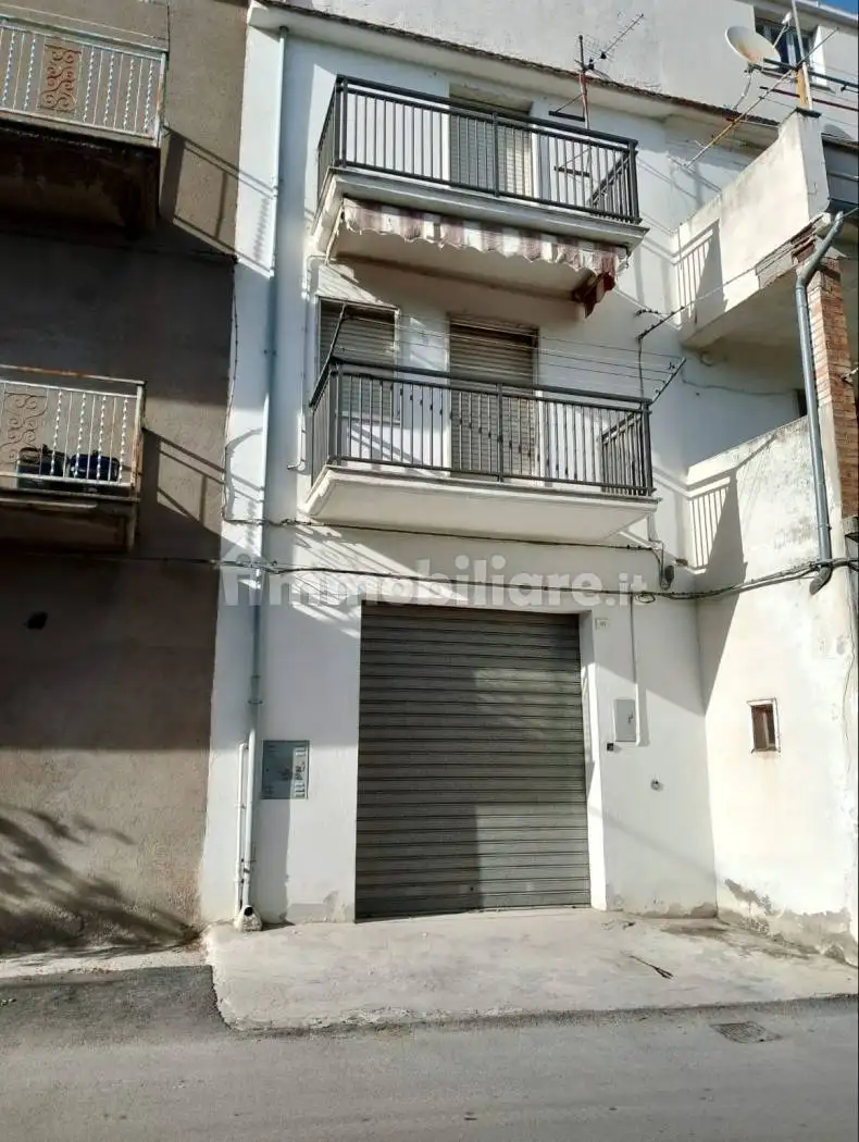 Palazzo - Edificio in Vendita