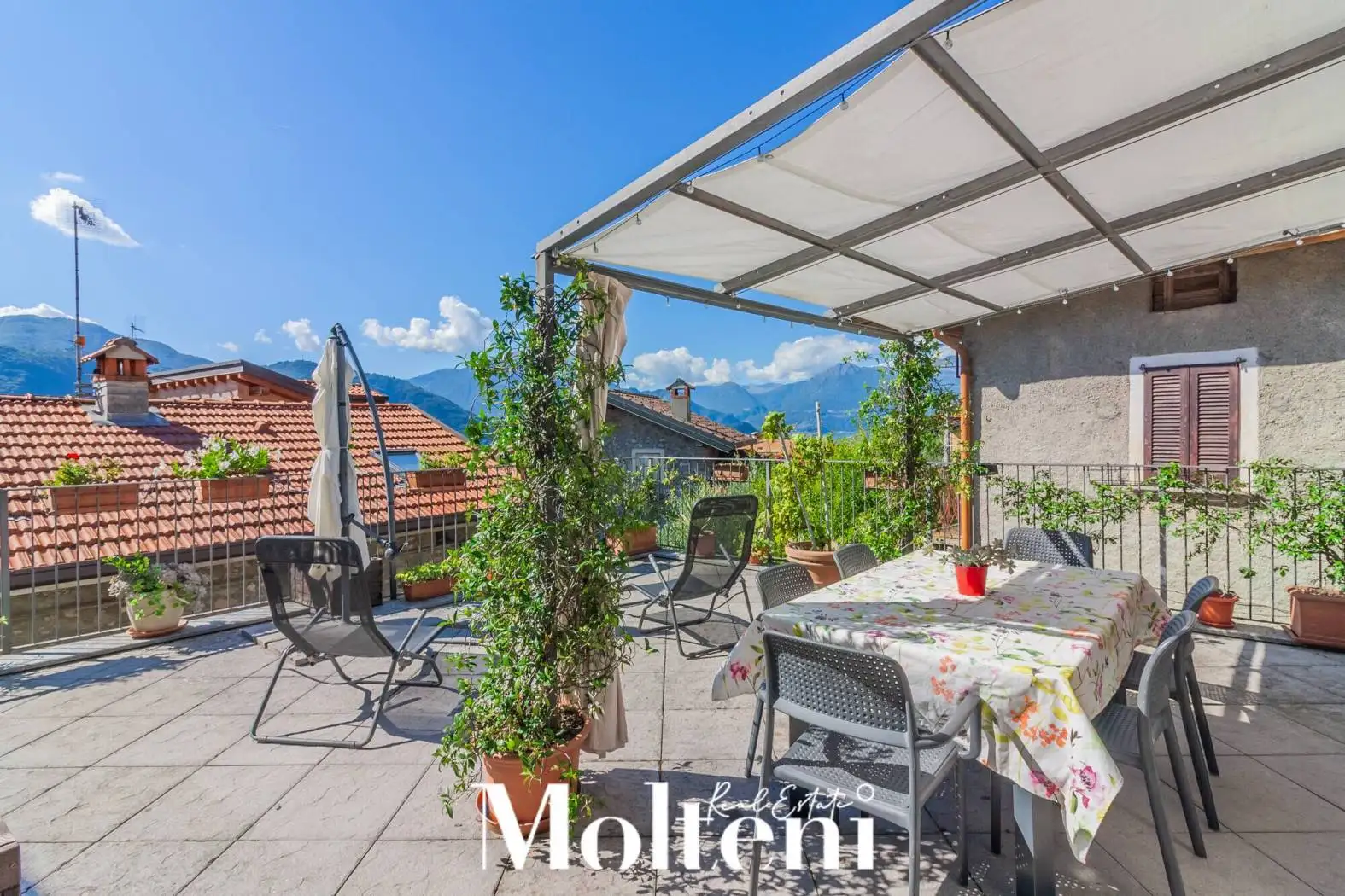 Villa in vendita a Lierna