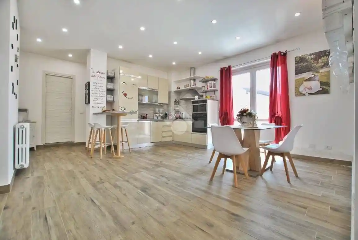 Trilocale piazza Giacomo Matteotti 1, Centro, Cigliano - foto 2