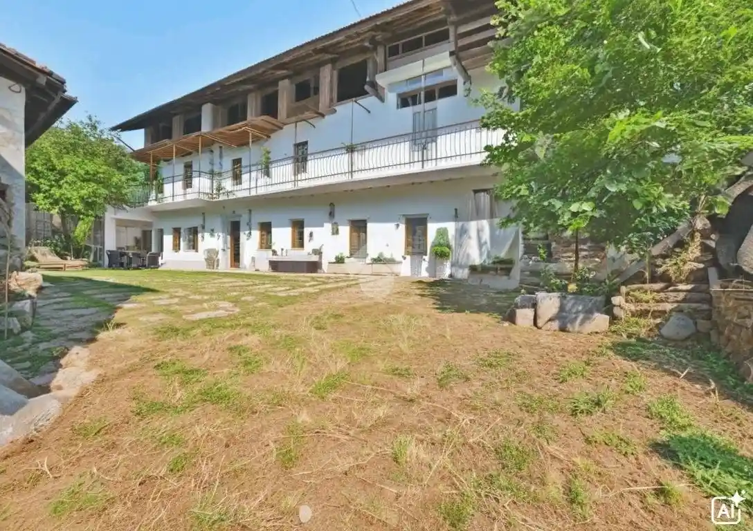 Casa indipendente in vendita a Borgo d'Ale