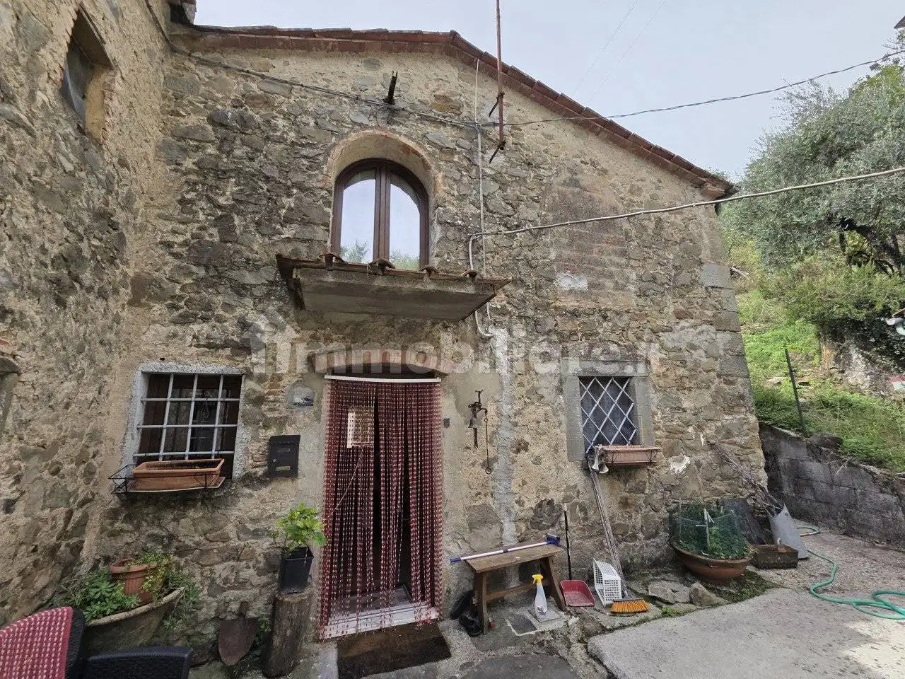 Casa indipendente in vendita a Pistoia
