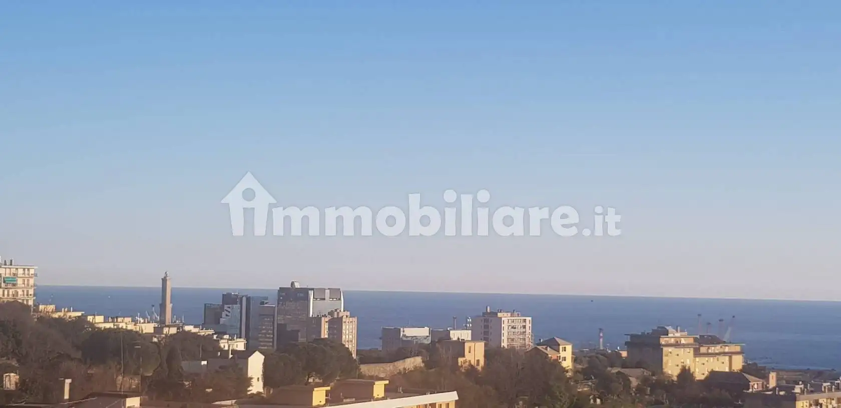 Appartamento in vendita a Genova