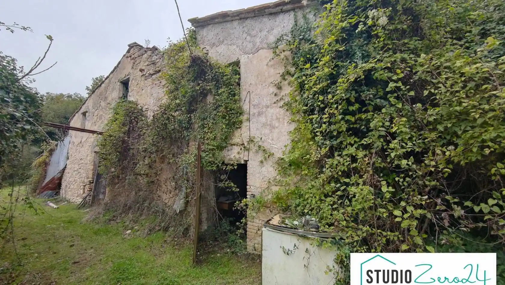 Rustico - Casale in vendita a Amelia