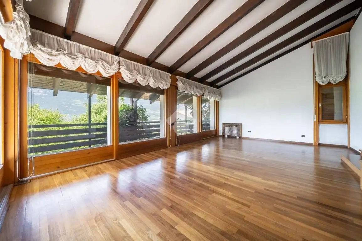 Villa in vendita a Rovereto