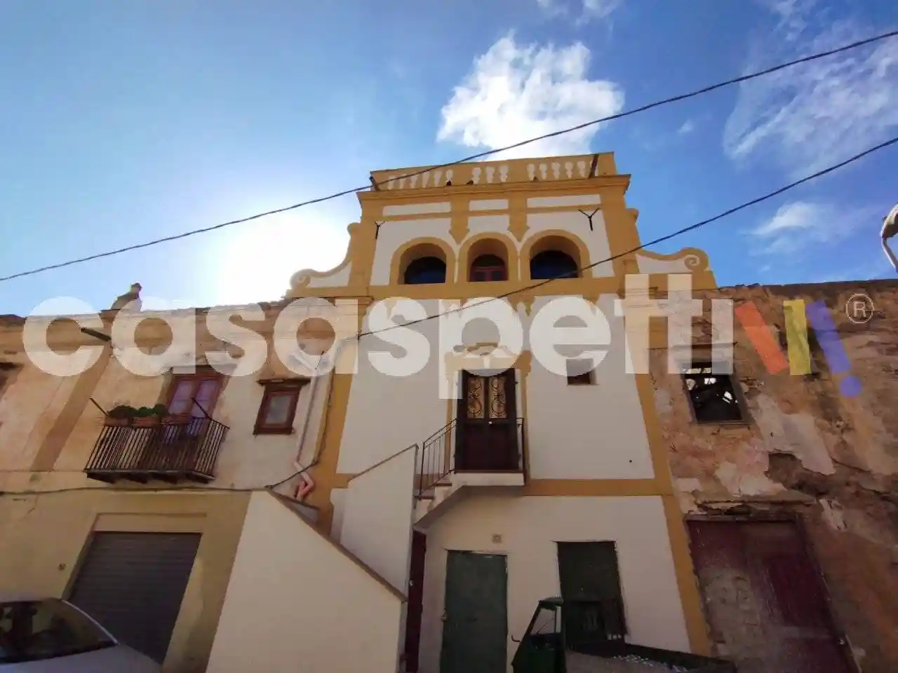 Palazzo - Edificio in vendita a Palermo