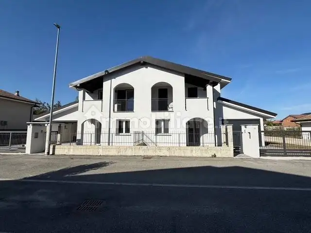 Villa in vendita a Borgolavezzaro