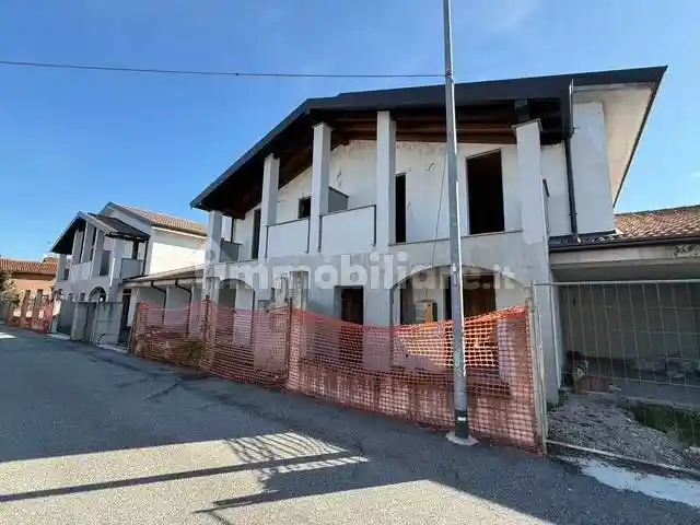 Villa bifamiliare via Madre Teresa di Calcutta, Borgolavezzaro - foto 3