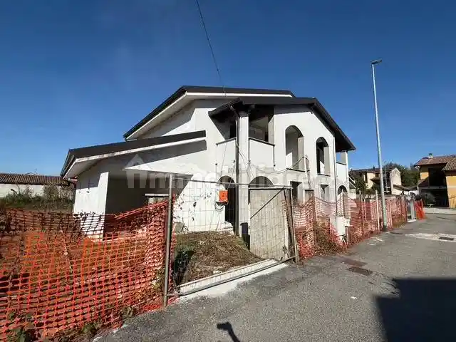 Villa bifamiliare via Madre Teresa di Calcutta, Borgolavezzaro - foto 4