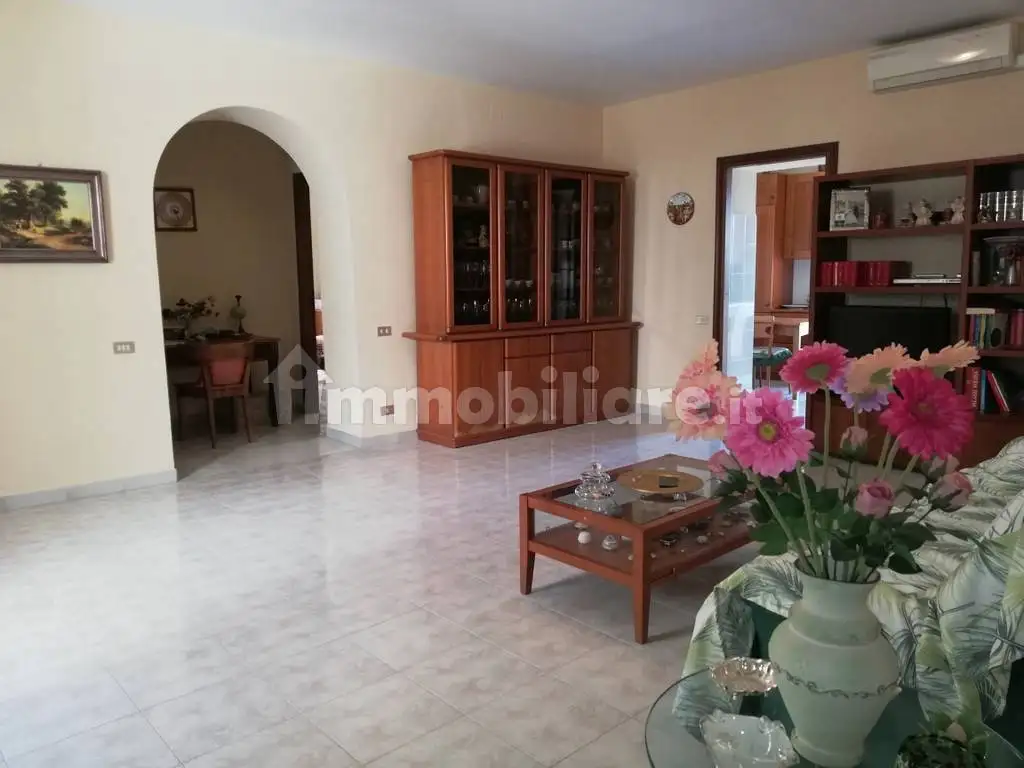 Appartamento Rampa Lucrezia d'Alagno 1, Centro, Caiazzo - foto 4