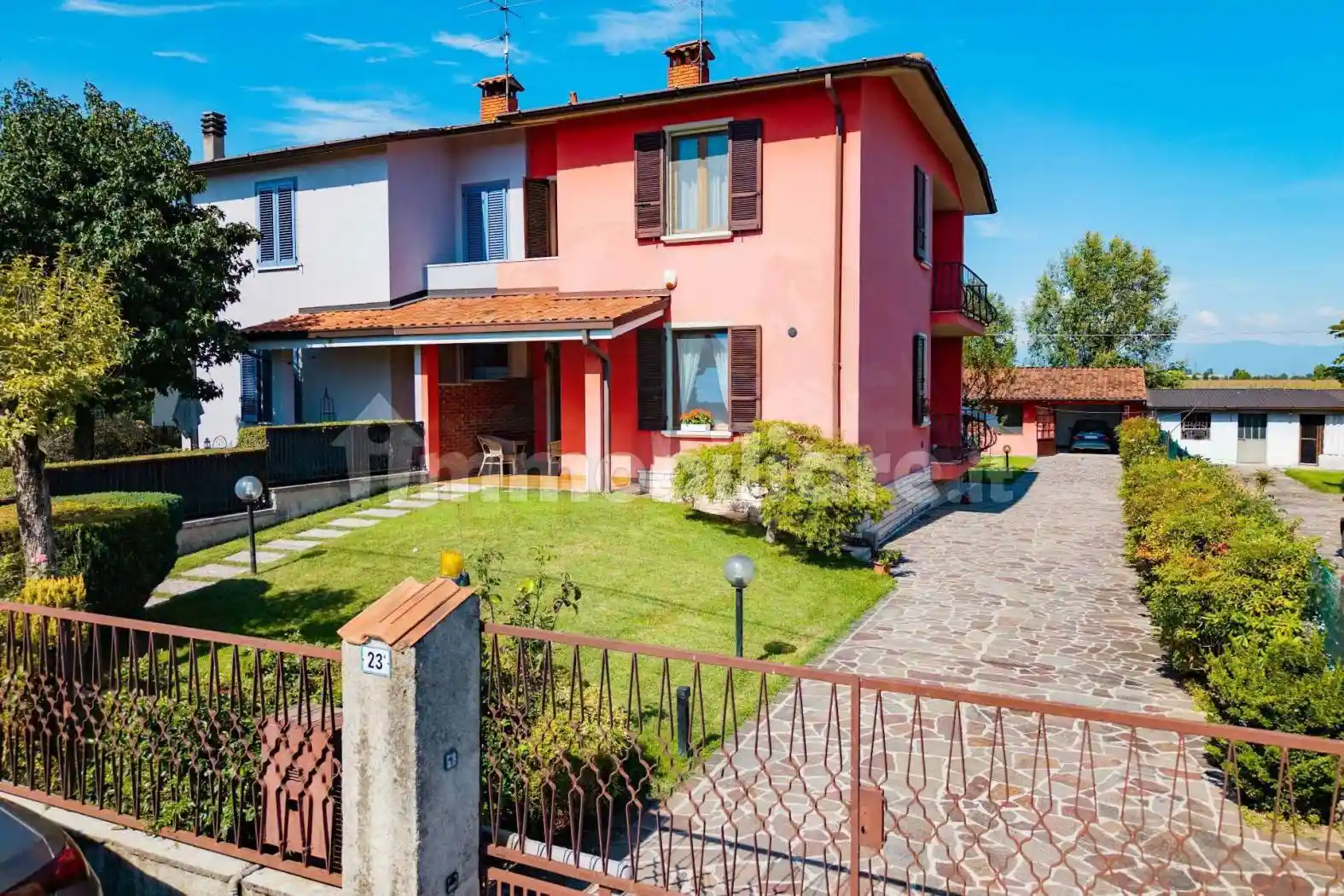 Villa unifamiliare via Giacomo Perlasca 200, Centro, Brandico - foto 2