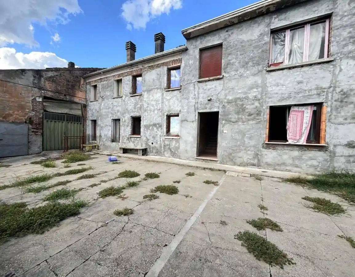 Villa in vendita a San Benedetto Po