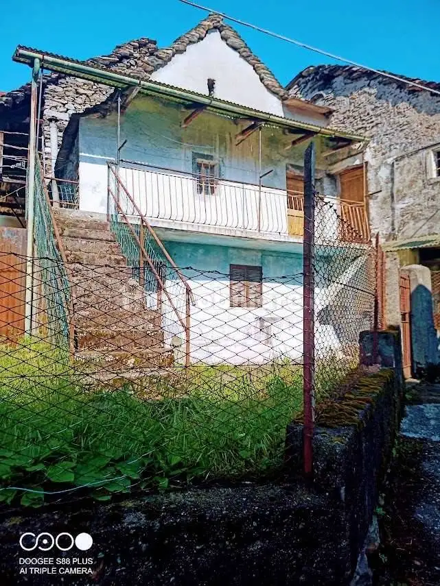 Casa indipendente in vendita a Pieve Vergonte
