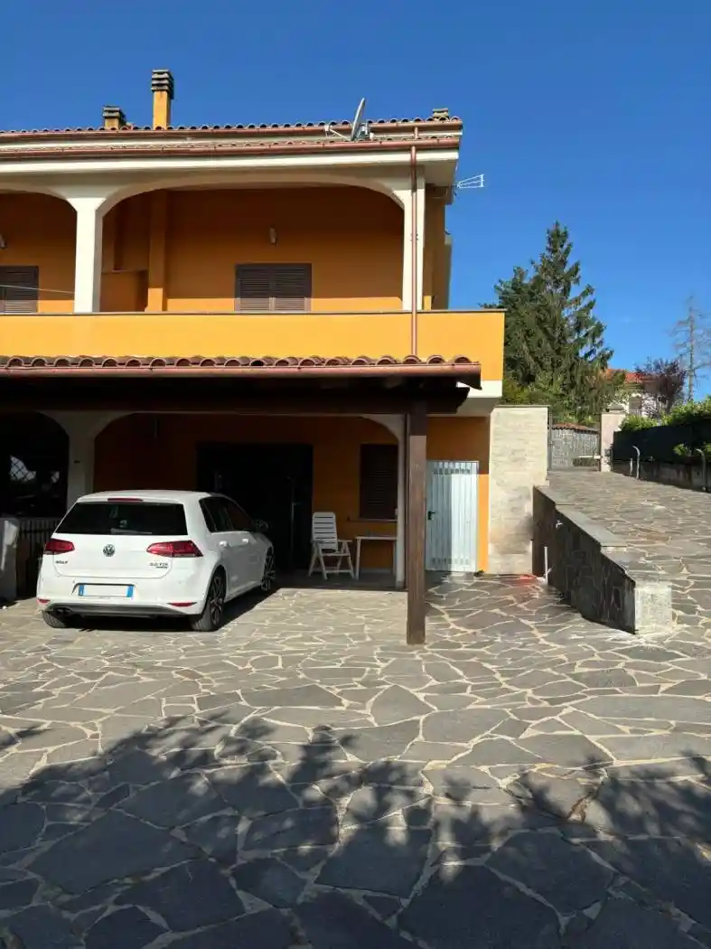 Villa in vendita a Montefiascone