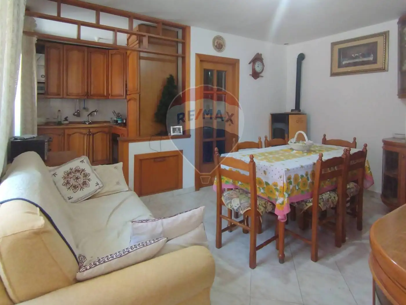 Casa indipendente in vendita a Cappelle sul Tavo