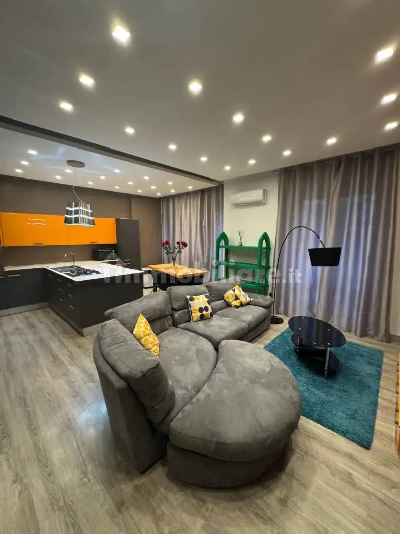 Appartamento in affitto a Napoli