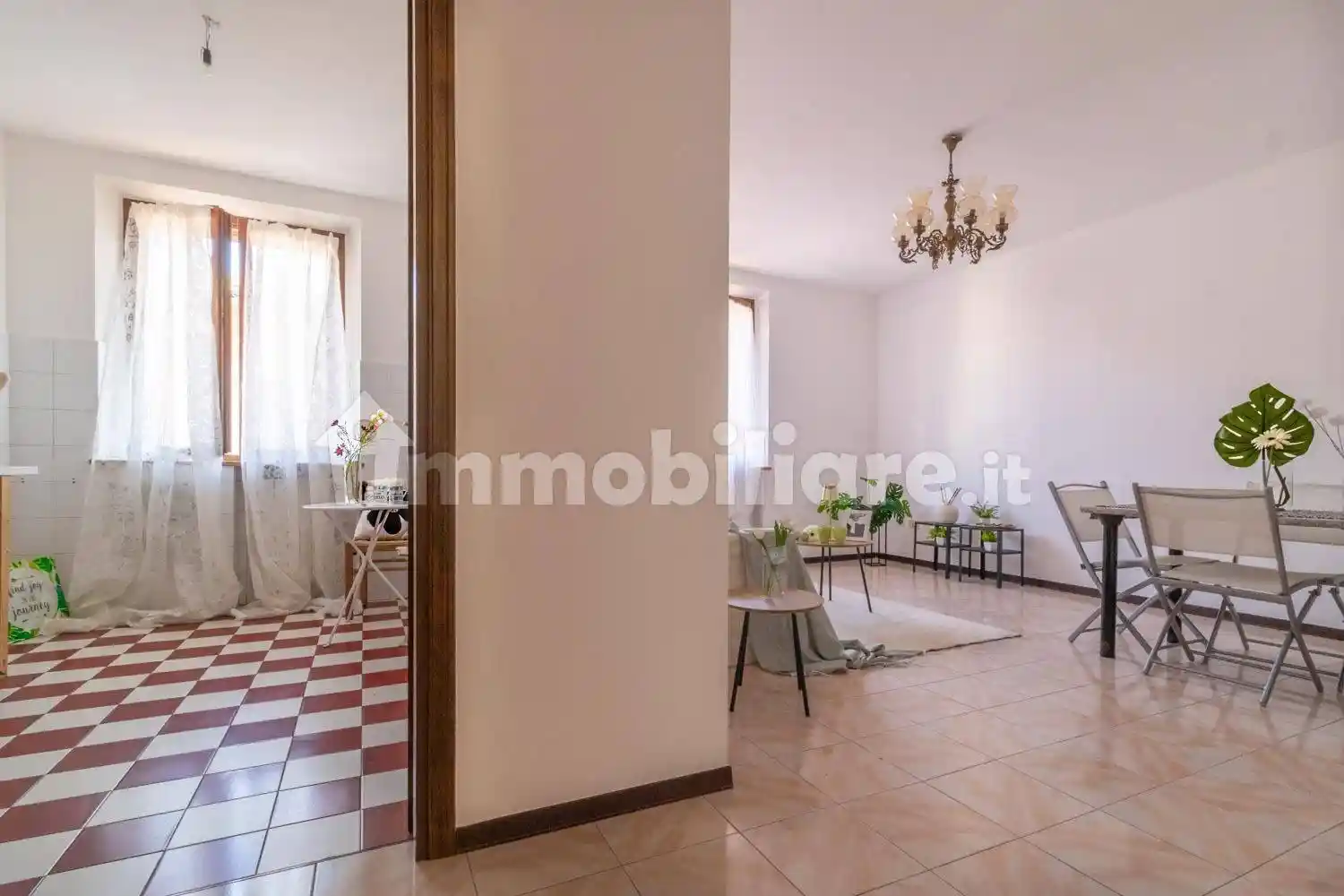 Appartamento in vendita a Langhirano