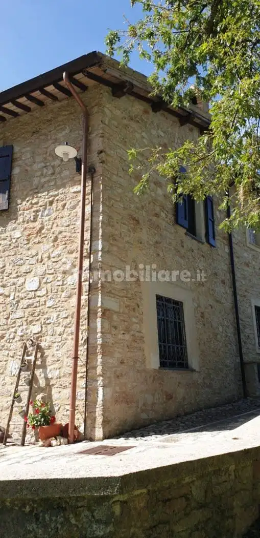 Terratetto unifamiliare Località Passo d'Acera, Campello sul Clitunno - foto 3