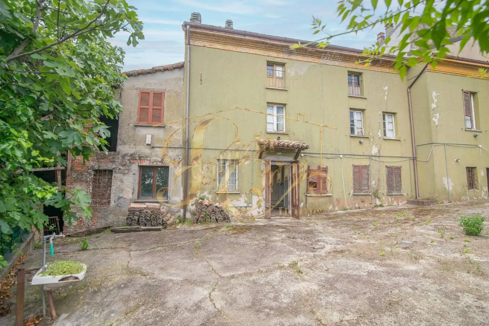 Rustico - Casale in vendita a Rovescala