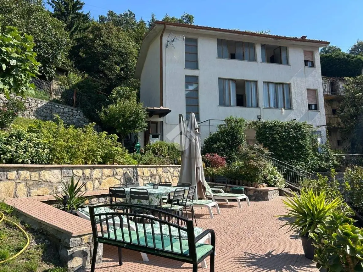 Casa indipendente in vendita a Parzanica