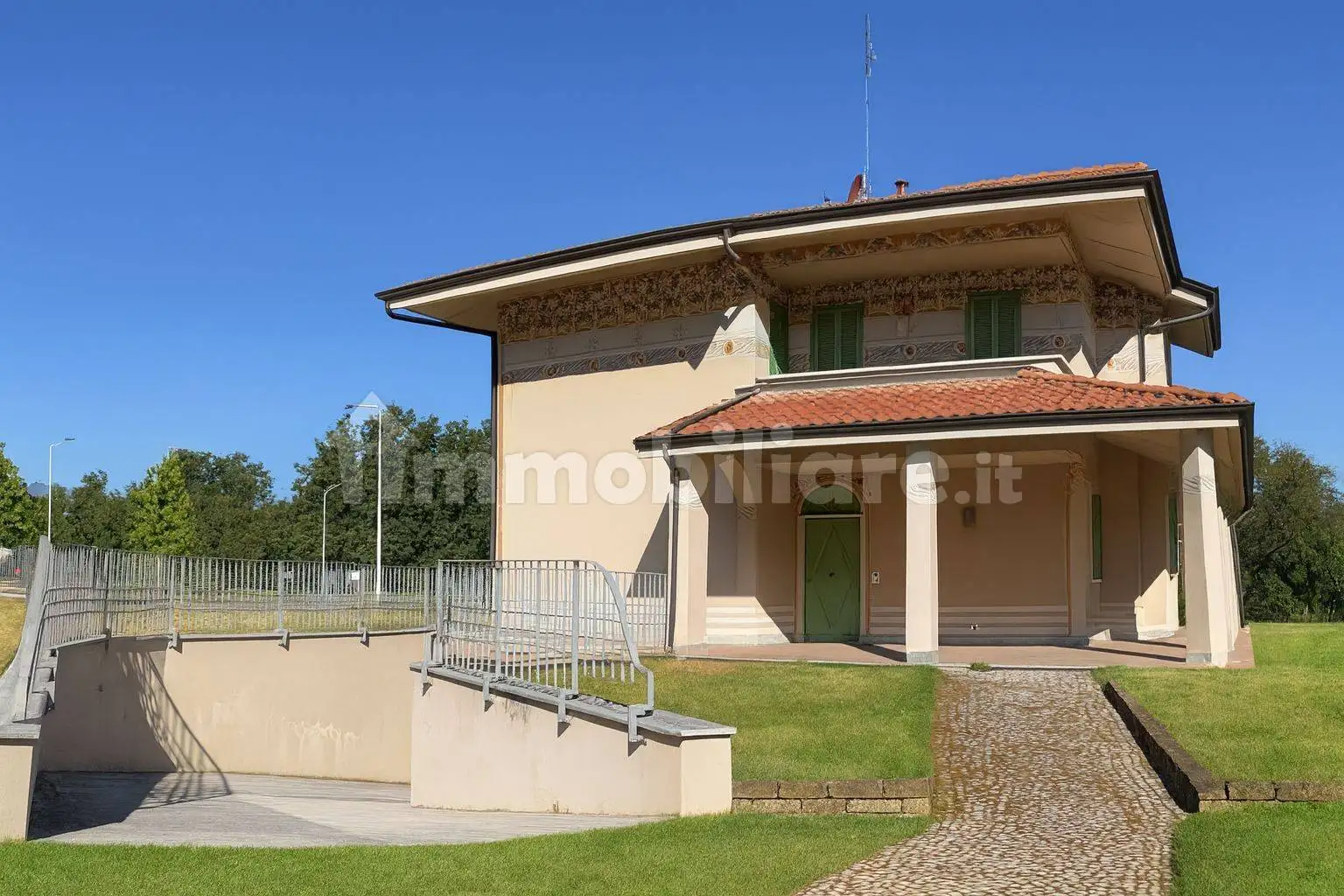 Villa in vendita a Cuneo