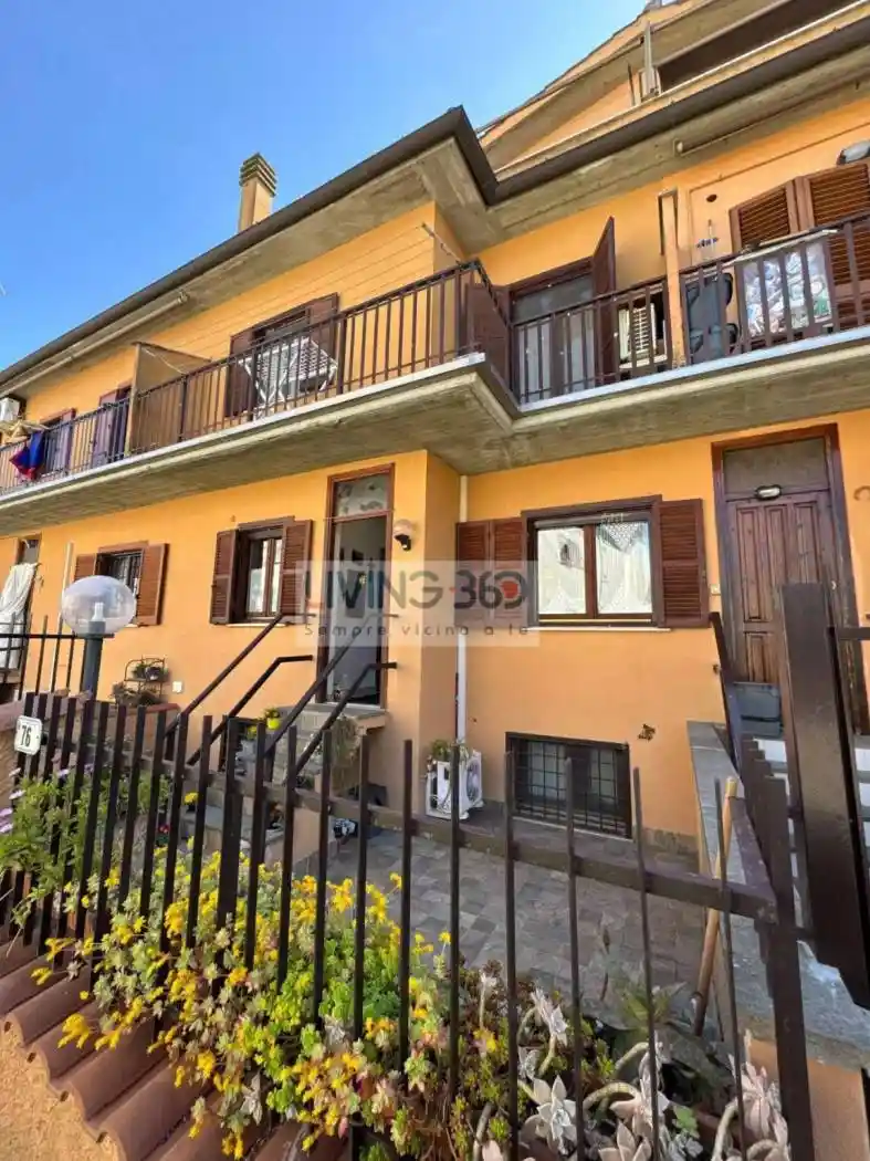 Villetta a schiera in vendita a Anguillara Sabazia