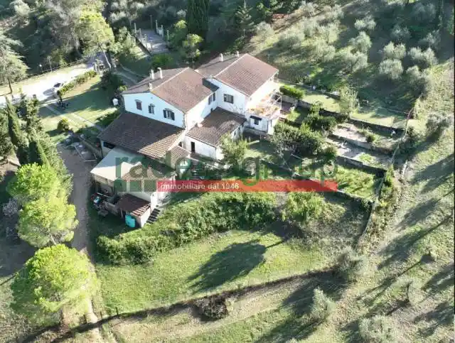 Villa in vendita a Collesalvetti