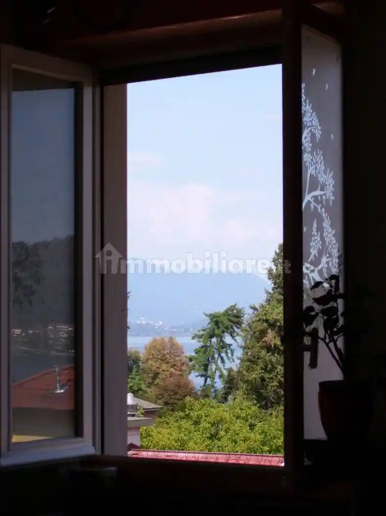 Appartamento in vendita a Meina