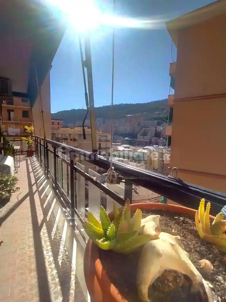 Appartamento in vendita a Genova