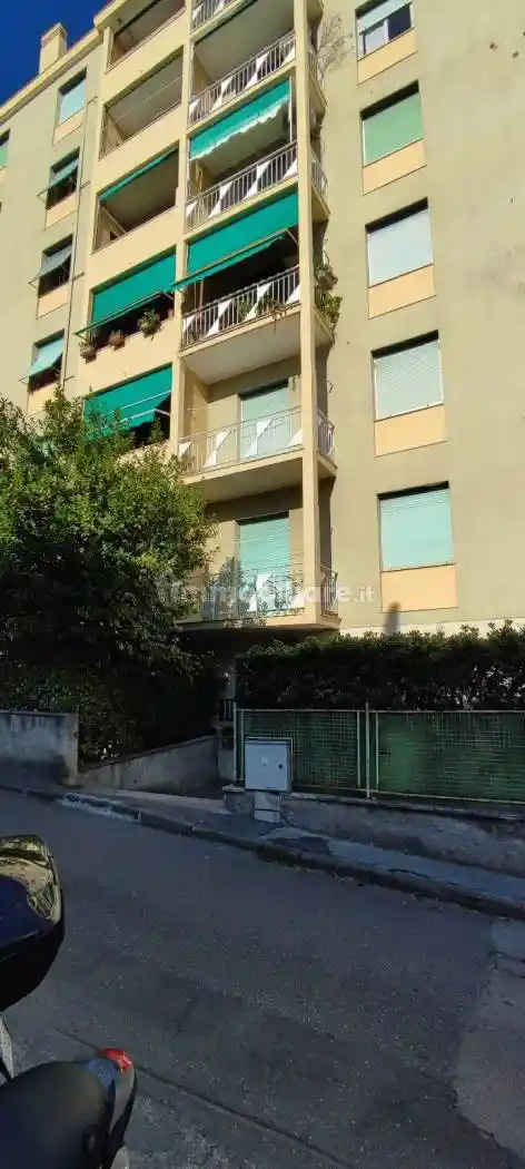 Appartamento in vendita a Genova