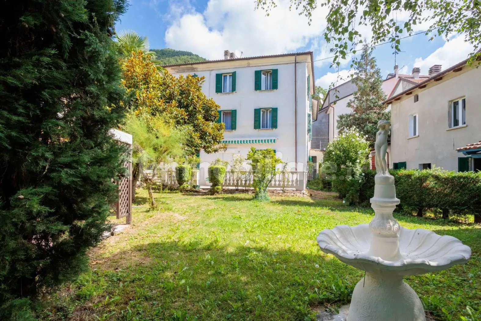 Villa in vendita a Bardi