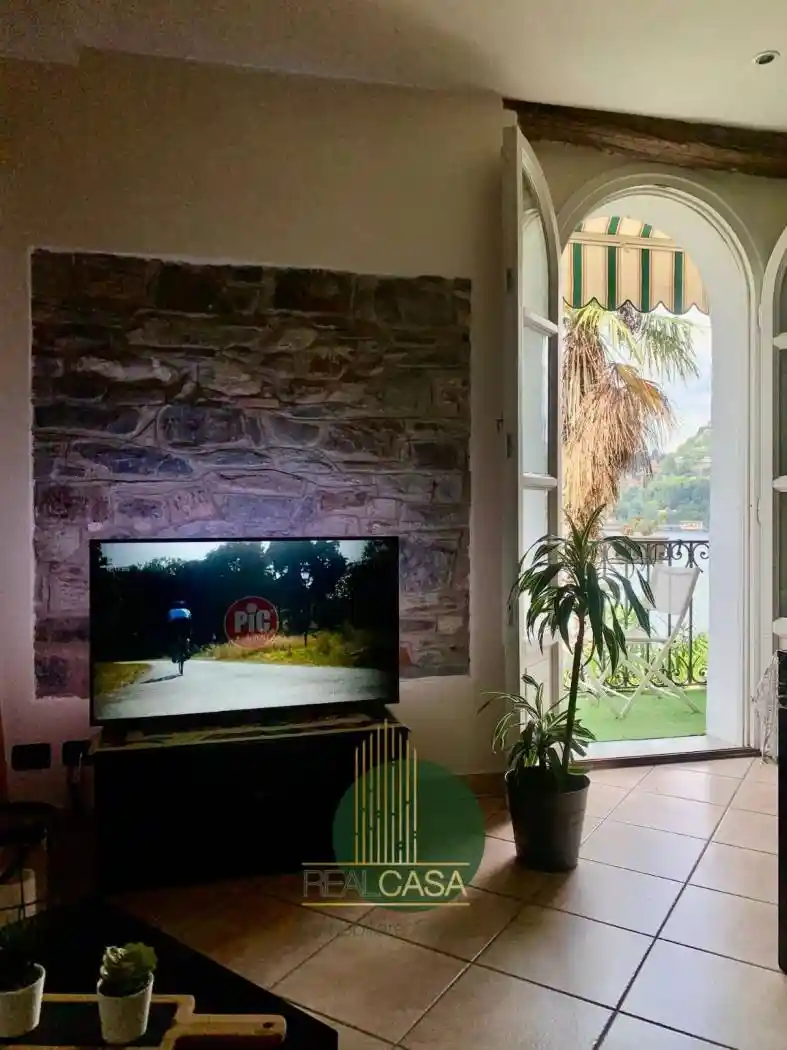 Bilocale via Madonnetta 35, Via Torno - Via Geno, Como - foto 2