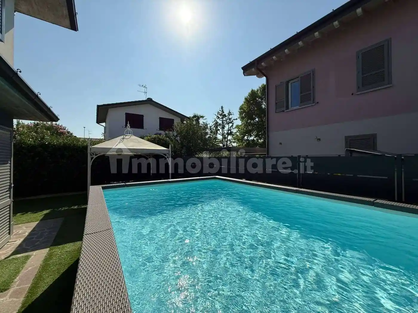 Villa in vendita a Calvenzano