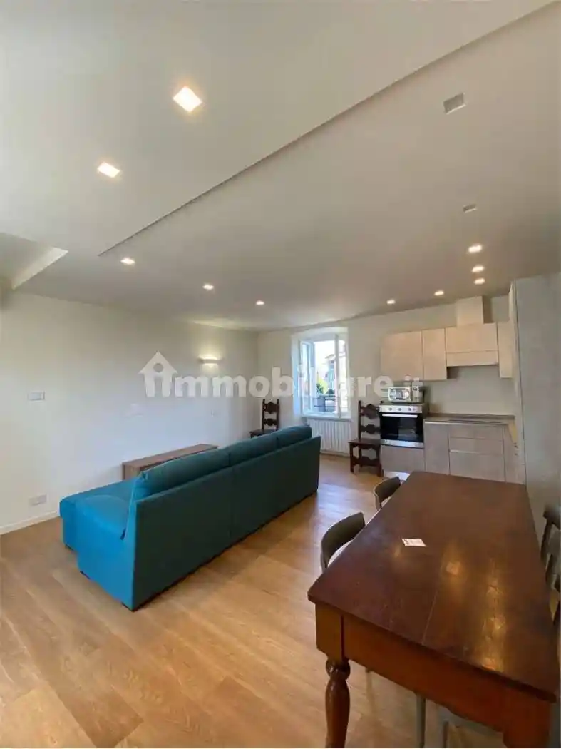 Trilocale ottimo stato, quinto piano, Città Alta, Bergamo - foto 4